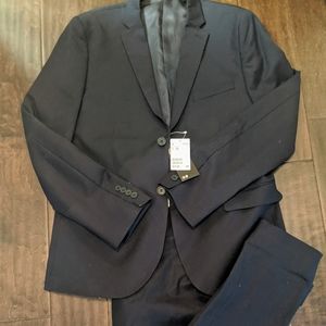 BNWT Navy Men's Suit
